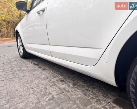 Белый Шкода Октавия, объемом двигателя 1.97 л и пробегом 243 тыс. км за 12700 $, фото 5 на Automoto.ua