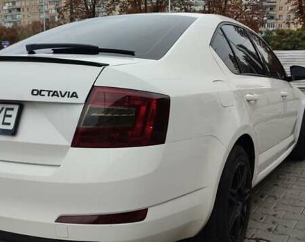 Белый Шкода Октавия, объемом двигателя 1.6 л и пробегом 300 тыс. км за 11200 $, фото 11 на Automoto.ua