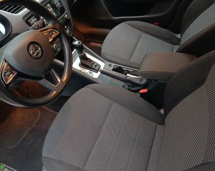 Білий Шкода Октавія, об'ємом двигуна 1.4 л та пробігом 210 тис. км за 10000 $, фото 7 на Automoto.ua