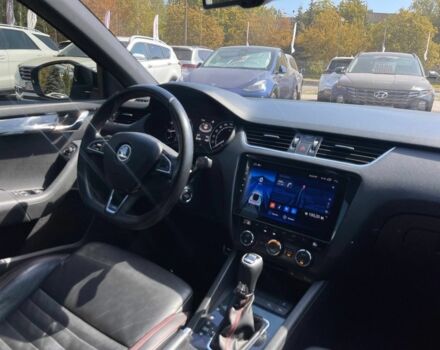 Белый Шкода Октавия, объемом двигателя 2 л и пробегом 221 тыс. км за 14999 $, фото 18 на Automoto.ua