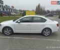Белый Шкода Октавия, объемом двигателя 1.6 л и пробегом 211 тыс. км за 9800 $, фото 4 на Automoto.ua
