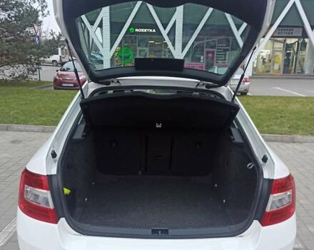 Белый Шкода Октавия, объемом двигателя 1.6 л и пробегом 211 тыс. км за 9800 $, фото 14 на Automoto.ua