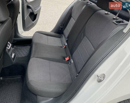 Білий Шкода Октавія, об'ємом двигуна 1.4 л та пробігом 194 тис. км за 8800 $, фото 29 на Automoto.ua