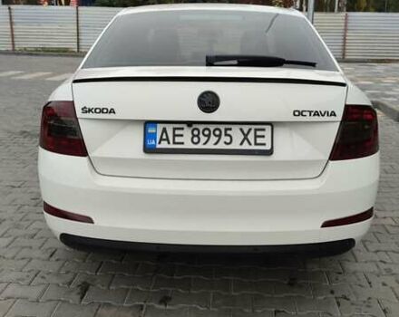 Белый Шкода Октавия, объемом двигателя 1.6 л и пробегом 300 тыс. км за 11200 $, фото 16 на Automoto.ua
