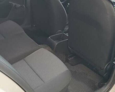 Белый Шкода Октавия, объемом двигателя 1.6 л и пробегом 300 тыс. км за 11200 $, фото 30 на Automoto.ua