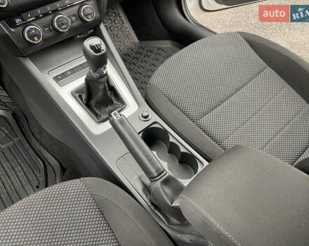 Білий Шкода Октавія, об'ємом двигуна 1.4 л та пробігом 194 тис. км за 8800 $, фото 42 на Automoto.ua