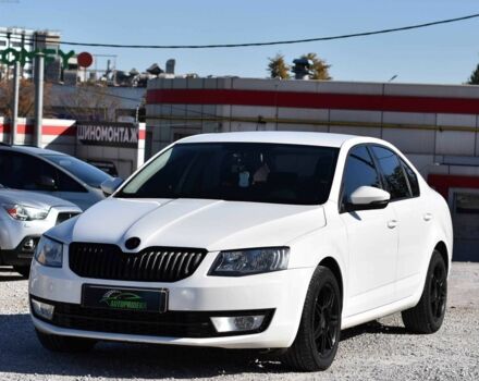 Белый Шкода Октавия, объемом двигателя 1.6 л и пробегом 219 тыс. км за 11500 $, фото 5 на Automoto.ua