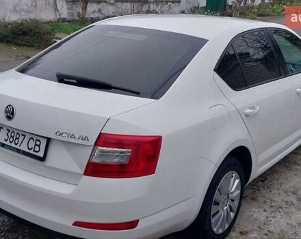 Белый Шкода Октавия, объемом двигателя 1.4 л и пробегом 220 тыс. км за 10500 $, фото 2 на Automoto.ua