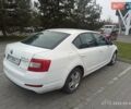 Белый Шкода Октавия, объемом двигателя 1.6 л и пробегом 211 тыс. км за 9800 $, фото 7 на Automoto.ua