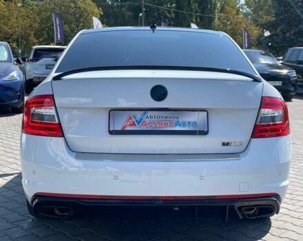 Белый Шкода Октавия, объемом двигателя 2 л и пробегом 221 тыс. км за 14999 $, фото 5 на Automoto.ua