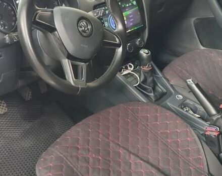 Белый Шкода Октавия, объемом двигателя 1.6 л и пробегом 300 тыс. км за 11200 $, фото 36 на Automoto.ua