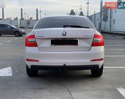 Белый Шкода Октавия, объемом двигателя 1.6 л и пробегом 152 тыс. км за 10500 $, фото 15 на Automoto.ua