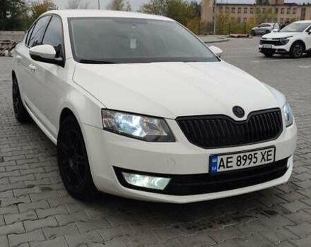 Белый Шкода Октавия, объемом двигателя 1.6 л и пробегом 300 тыс. км за 11200 $, фото 6 на Automoto.ua