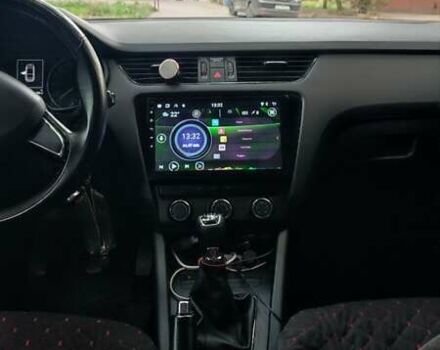 Белый Шкода Октавия, объемом двигателя 1.6 л и пробегом 300 тыс. км за 11200 $, фото 32 на Automoto.ua