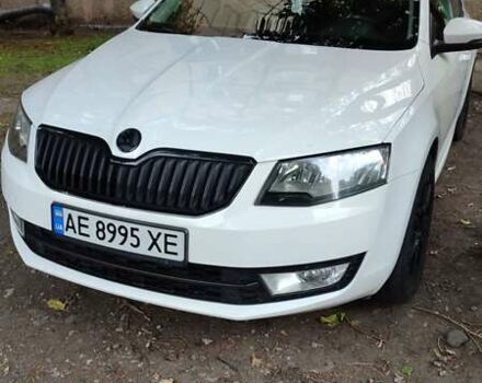 Белый Шкода Октавия, объемом двигателя 1.6 л и пробегом 300 тыс. км за 11200 $, фото 9 на Automoto.ua