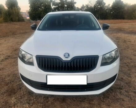 Белый Шкода Октавия, объемом двигателя 1.6 л и пробегом 245 тыс. км за 12300 $, фото 2 на Automoto.ua