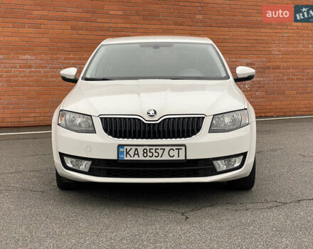 Білий Шкода Октавія, об'ємом двигуна 1.4 л та пробігом 194 тис. км за 8800 $, фото 4 на Automoto.ua