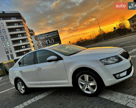 Білий Шкода Октавія, об'ємом двигуна 1.6 л та пробігом 232 тис. км за 10400 $, фото 13 на Automoto.ua