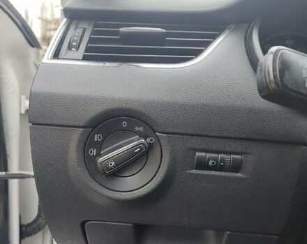 Белый Шкода Октавия, объемом двигателя 1.2 л и пробегом 435 тыс. км за 9500 $, фото 17 на Automoto.ua