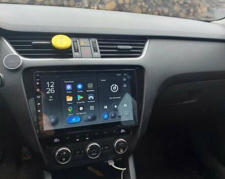 Белый Шкода Октавия, объемом двигателя 1.2 л и пробегом 435 тыс. км за 9500 $, фото 13 на Automoto.ua