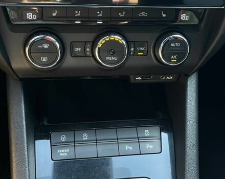 Белый Шкода Октавия, объемом двигателя 2 л и пробегом 221 тыс. км за 14999 $, фото 12 на Automoto.ua