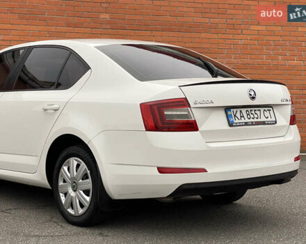 Білий Шкода Октавія, об'ємом двигуна 1.4 л та пробігом 194 тис. км за 8800 $, фото 11 на Automoto.ua