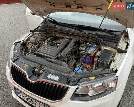 Білий Шкода Октавія, об'ємом двигуна 1.4 л та пробігом 194 тис. км за 8800 $, фото 23 на Automoto.ua