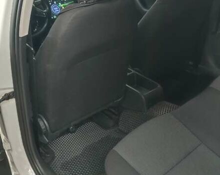 Белый Шкода Октавия, объемом двигателя 1.6 л и пробегом 300 тыс. км за 11200 $, фото 31 на Automoto.ua