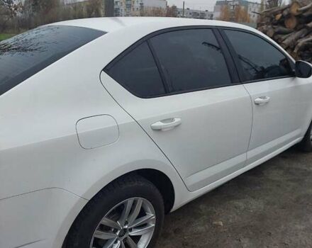 Белый Шкода Октавия, объемом двигателя 1.2 л и пробегом 435 тыс. км за 9500 $, фото 7 на Automoto.ua