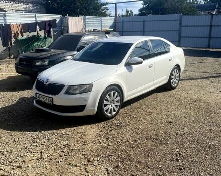 Белый Шкода Октавия, объемом двигателя 1.6 л и пробегом 220 тыс. км за 8700 $, фото 1 на Automoto.ua