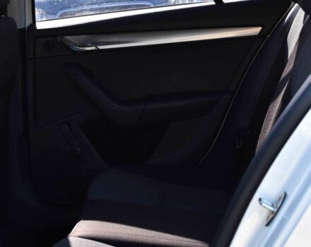 Белый Шкода Октавия, объемом двигателя 1.6 л и пробегом 219 тыс. км за 11500 $, фото 16 на Automoto.ua