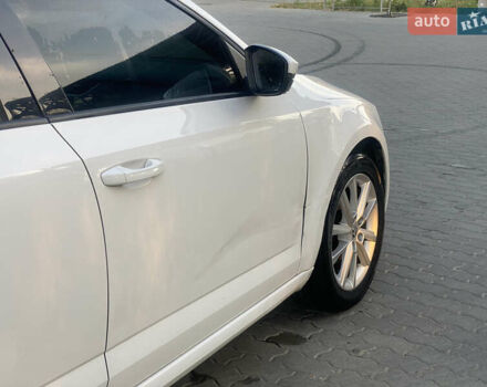 Білий Шкода Октавія, об'ємом двигуна 1.6 л та пробігом 330 тис. км за 10900 $, фото 4 на Automoto.ua