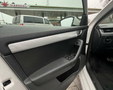 Белый Шкода Октавия, объемом двигателя 1.6 л и пробегом 350 тыс. км за 10600 $, фото 19 на Automoto.ua