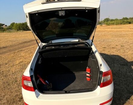 Белый Шкода Октавия, объемом двигателя 1.4 л и пробегом 135 тыс. км за 13000 $, фото 2 на Automoto.ua