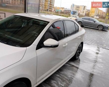 Білий Шкода Октавія, об'ємом двигуна 1.6 л та пробігом 230 тис. км за 10000 $, фото 3 на Automoto.ua