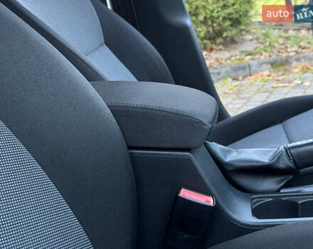 Белый Шкода Октавия, объемом двигателя 1.6 л и пробегом 207 тыс. км за 10499 $, фото 106 на Automoto.ua