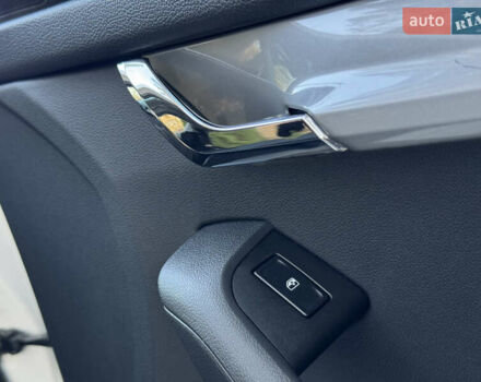 Белый Шкода Октавия, объемом двигателя 1.6 л и пробегом 207 тыс. км за 10499 $, фото 100 на Automoto.ua