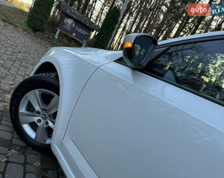 Белый Шкода Октавия, объемом двигателя 1.6 л и пробегом 207 тыс. км за 10499 $, фото 71 на Automoto.ua