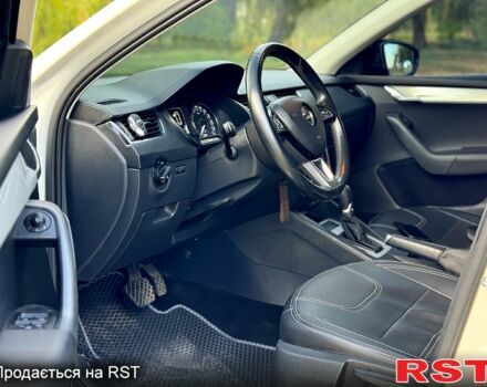 Белый Шкода Октавия, объемом двигателя 1.8 л и пробегом 220 тыс. км за 12999 $, фото 7 на Automoto.ua