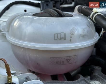 Белый Шкода Октавия, объемом двигателя 1.6 л и пробегом 207 тыс. км за 10499 $, фото 134 на Automoto.ua