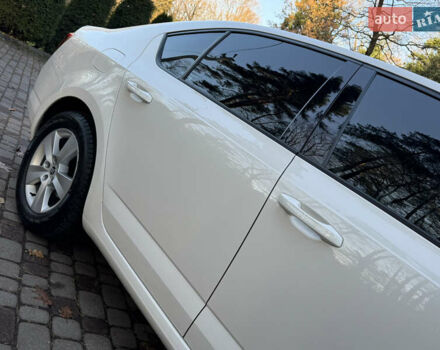 Белый Шкода Октавия, объемом двигателя 1.6 л и пробегом 207 тыс. км за 10499 $, фото 36 на Automoto.ua