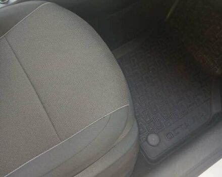 Белый Шкода Октавия, объемом двигателя 1.6 л и пробегом 167 тыс. км за 13300 $, фото 8 на Automoto.ua