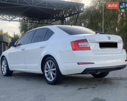 Білий Шкода Октавія, об'ємом двигуна 1.6 л та пробігом 330 тис. км за 10900 $, фото 2 на Automoto.ua