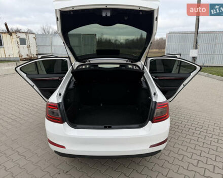 Білий Шкода Октавія, об'ємом двигуна 1.8 л та пробігом 192 тис. км за 10499 $, фото 38 на Automoto.ua