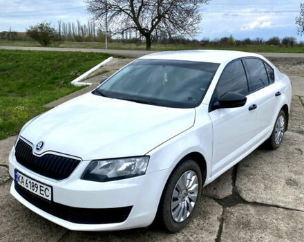 Білий Шкода Октавія, об'ємом двигуна 1.4 л та пробігом 173 тис. км за 9900 $, фото 8 на Automoto.ua