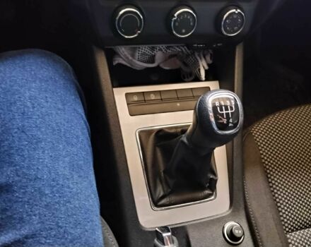 Білий Шкода Октавія, об'ємом двигуна 1.6 л та пробігом 238 тис. км за 10000 $, фото 20 на Automoto.ua