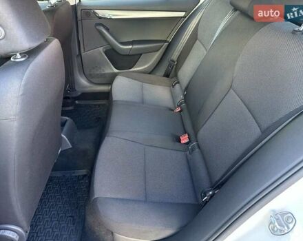 Білий Шкода Октавія, об'ємом двигуна 1.6 л та пробігом 120 тис. км за 12800 $, фото 16 на Automoto.ua