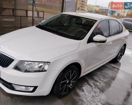Білий Шкода Октавія, об'ємом двигуна 1.6 л та пробігом 230 тис. км за 10000 $, фото 2 на Automoto.ua