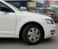 Білий Шкода Октавія, об'ємом двигуна 1.2 л та пробігом 270 тис. км за 8790 $, фото 5 на Automoto.ua