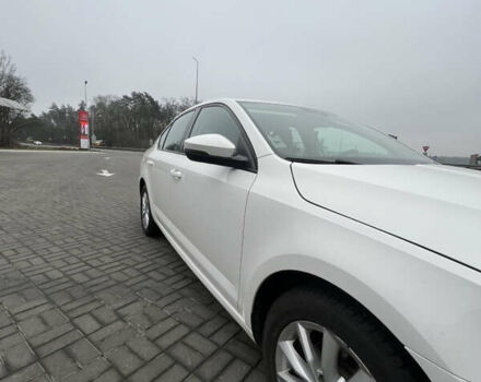 Белый Шкода Октавия, объемом двигателя 1.6 л и пробегом 350 тыс. км за 10600 $, фото 8 на Automoto.ua